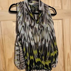 Beautiful Gracia open shoulder top